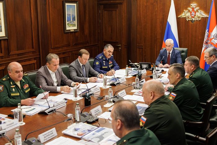 Все принятые решения должны быть доведены до фактического результата