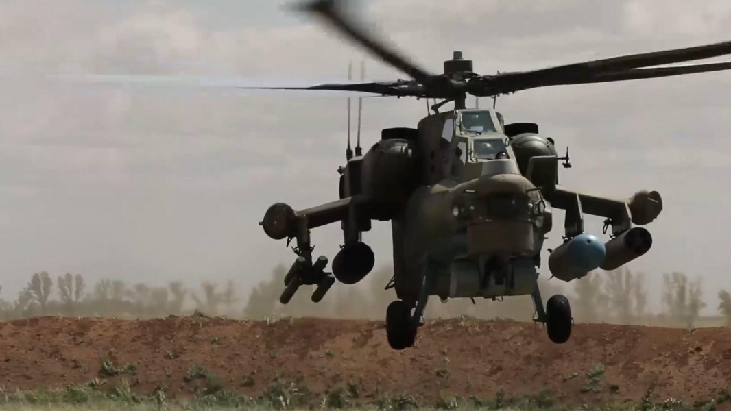 МО: Ми-28НМ ракетами уничтожил живую силу и бронетехнику ВСУ в Курской области